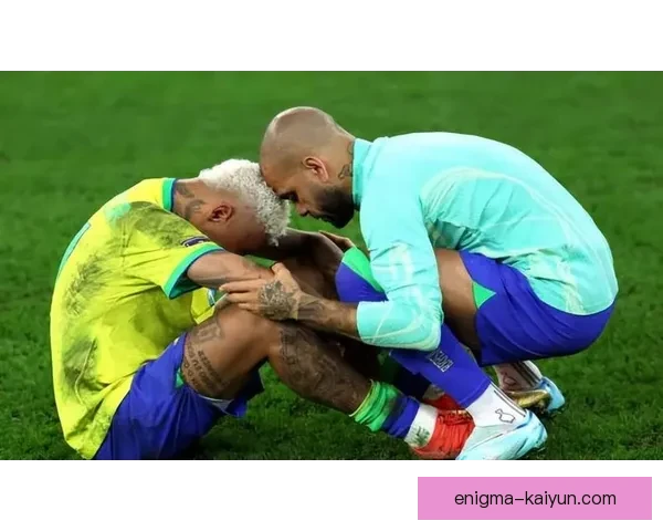 内马尔与安切洛蒂联手，国家队未来备受期待。