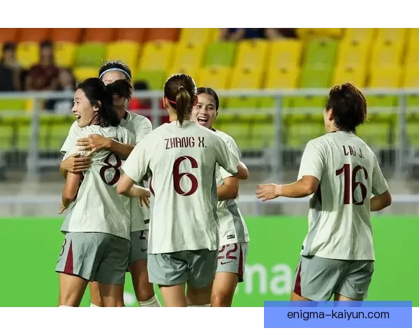 东亚杯积分榜分析：各队表现稳健，争夺愈发激烈