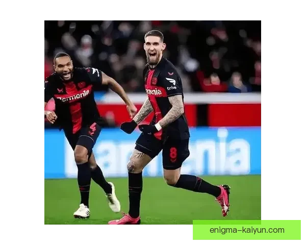 勒沃库森主帅战术风格解析：高位逼抢与快速转换成球队标志